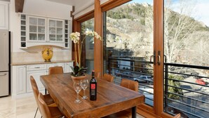Deluxe Condo, 4 Bedrooms, Jetted Tub, Hill View (D5) | In-room dining - Durant Condominiums by Frias (Aspen)