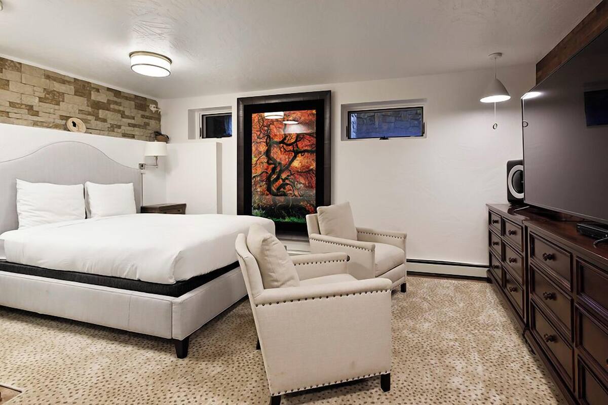 Deluxe Studio (13) | 1 bedroom, premium bedding, WiFi (free), individually decorated