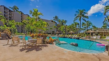 Studio | Pool | Outdoor pool, sun loungers