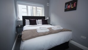 Appartement, 2 chambres | 1 chambre, bureau, fer et planche Ă repasser, Wi-Fi gratuit