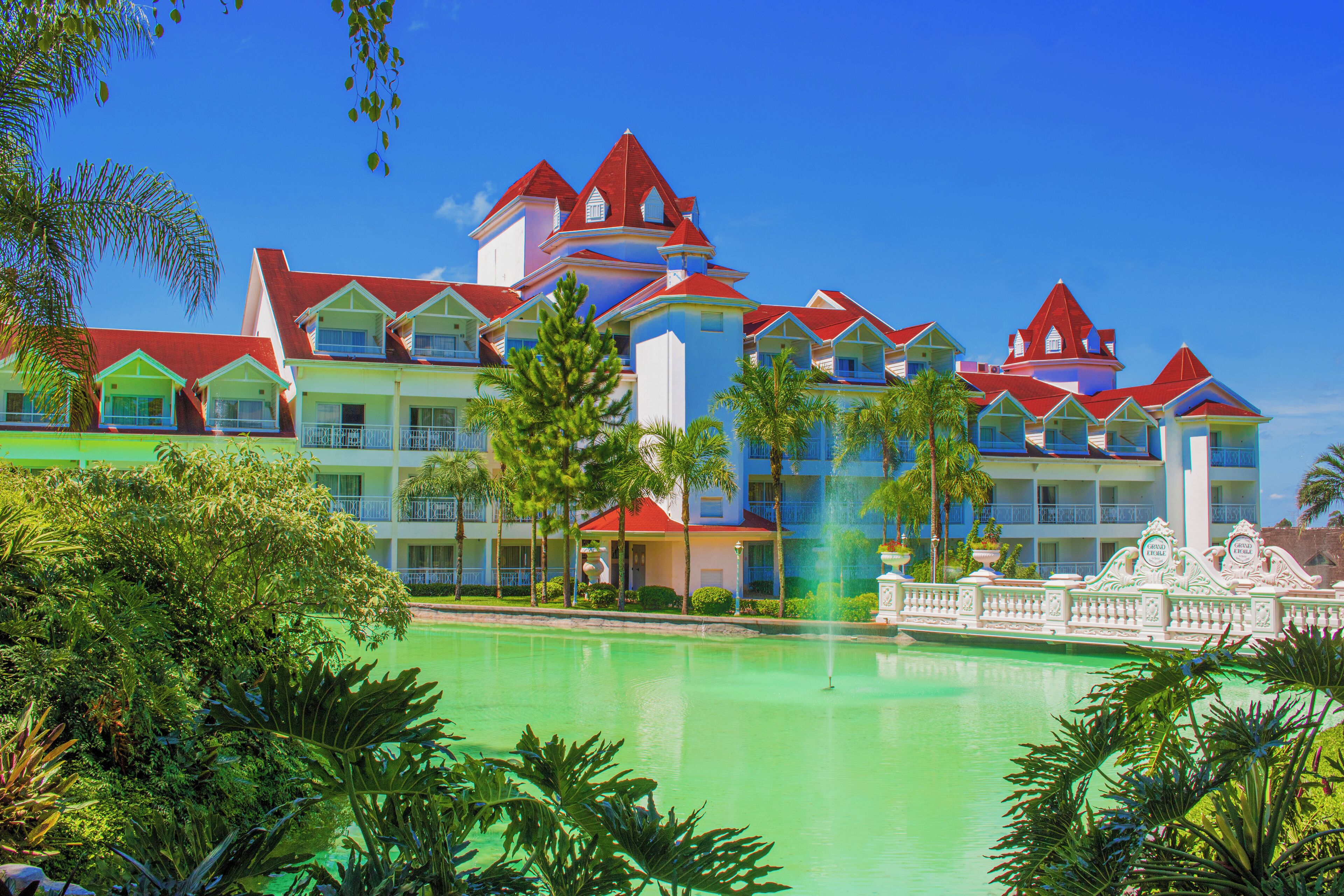 Apartamento Superior Etoile | Frigobar, cofres nos quartos, individualmente decorados