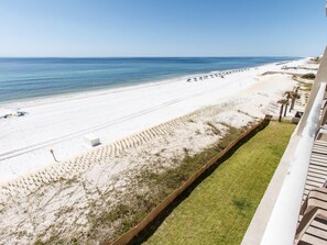 Appart'hôtel, 1 chambre | Vue sur la plage/l’océan