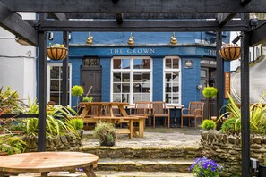 Terrace/patio - The Crown Hotel (Lynton)