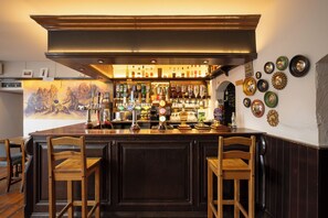 Bar (en la propiedad)