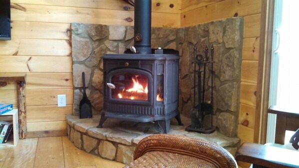 Cabin, Hot Tub, Mountainside | Room amenity