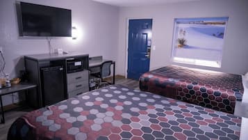 Rom, 2 queensize-senger, ikke-røyk | Skrivebord, strykejern/-brett, wi-fi (inkludert) og sengetøy