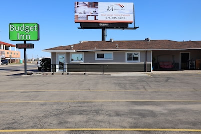 Budget Inn