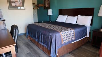 Basic Room, 1 King Bed, Non Smoking, Mountain View | View from room