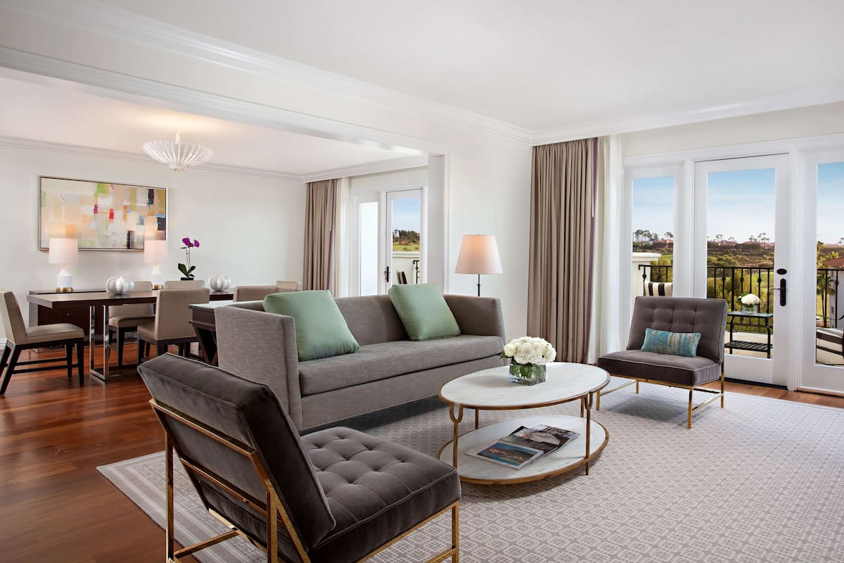 Grand Suite, 1 Bedroom | Living area | Smart TV, pay movies