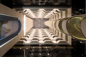 Interior - Krystal Monterrey (Monterrey)