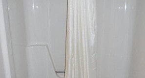 Skrivbord, gratis wi-fi och sängkläder