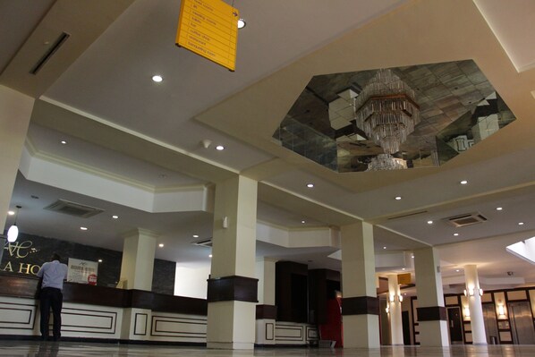 Borne des arrivées/des départs