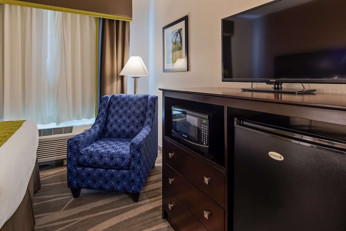 pillow-top beds, desk, laptop workspace, iron/ironing board