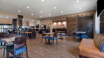 Petit déjeuner en libre-service compris tous les jours