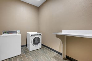 Laundry room - Best Western Plus Big Lake Inn (Big Lake)