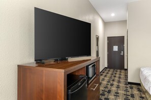 Chambre Standard, 2 grands lits, non-fumeur, réfrigérateur et four à micro-ondes