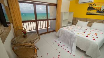 Minibar, cortinas blackout, wifi gratis y ropa de cama