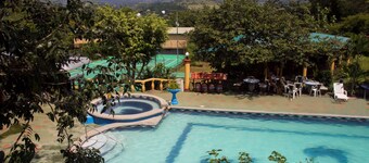 Valley View Lodge - Finca Huetares