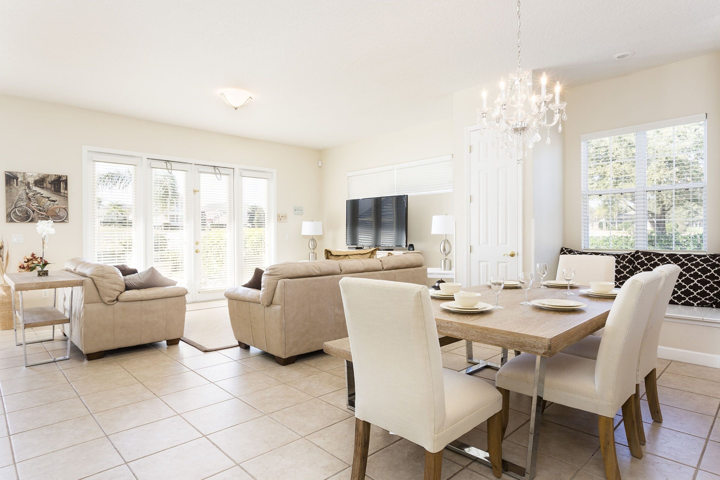 Family House, 3 Bedrooms, Private Pool | Living room | Flat-screen TV