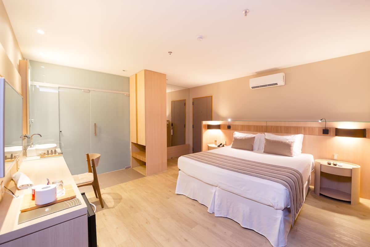 1 bedroom, minibar, in-room safe, desk