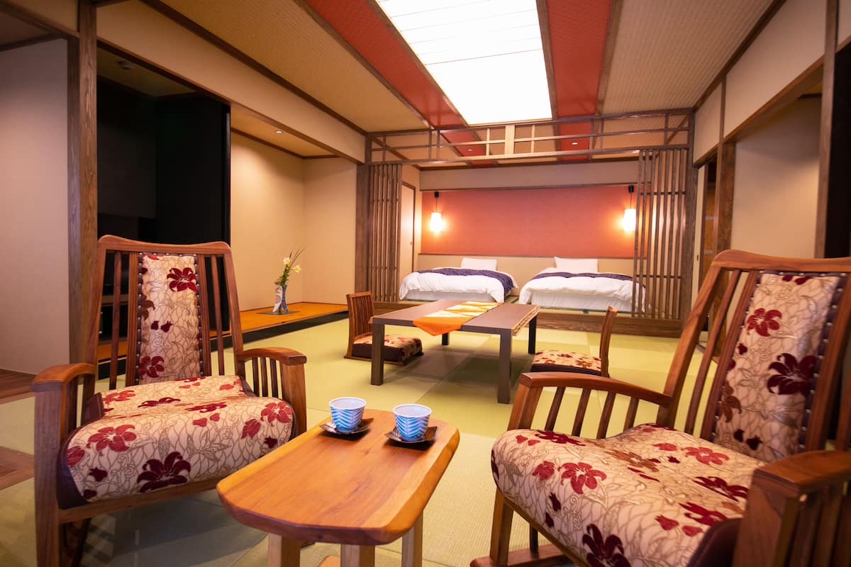 Chambre Tradition (Japanese, w/Open air bath, Tsutsuji)