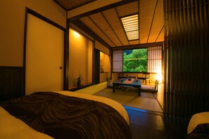 Chambre Tradition (Japanese, w/Open air bath, Asagiri)