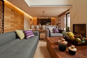 Lobby sitting area - Sunnylands Farm (Sanxing)