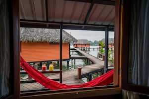 Standard Room, 1 Queen Bed, Ocean View | Free WiFi, bed sheets