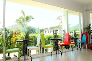 Breakfast, lunch, dinner served; Thai cuisine - Villa Marh Du (Hua Hin)