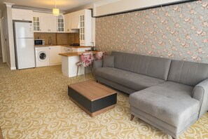 Deluxe Suite, 2 Bedrooms | 1 bedroom, premium bedding, free minibar items, desk - My Suit Residence (Atakum)