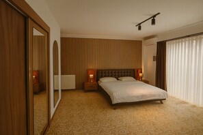 Studio | Living area | LCD TV