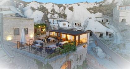 Melek Cave Hotel