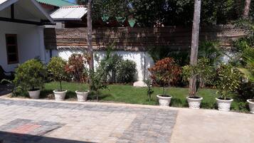 Standard Double Room, 1 Katil Raja (King), Ground Floor | Taman