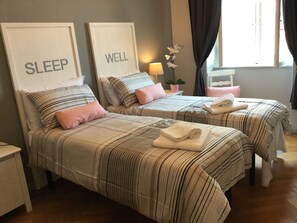 Double or Twin Room, City View (Vista Cupole) | Premium bedding, desk, free WiFi - B&B Le Cupole di Trieste (Trieste)