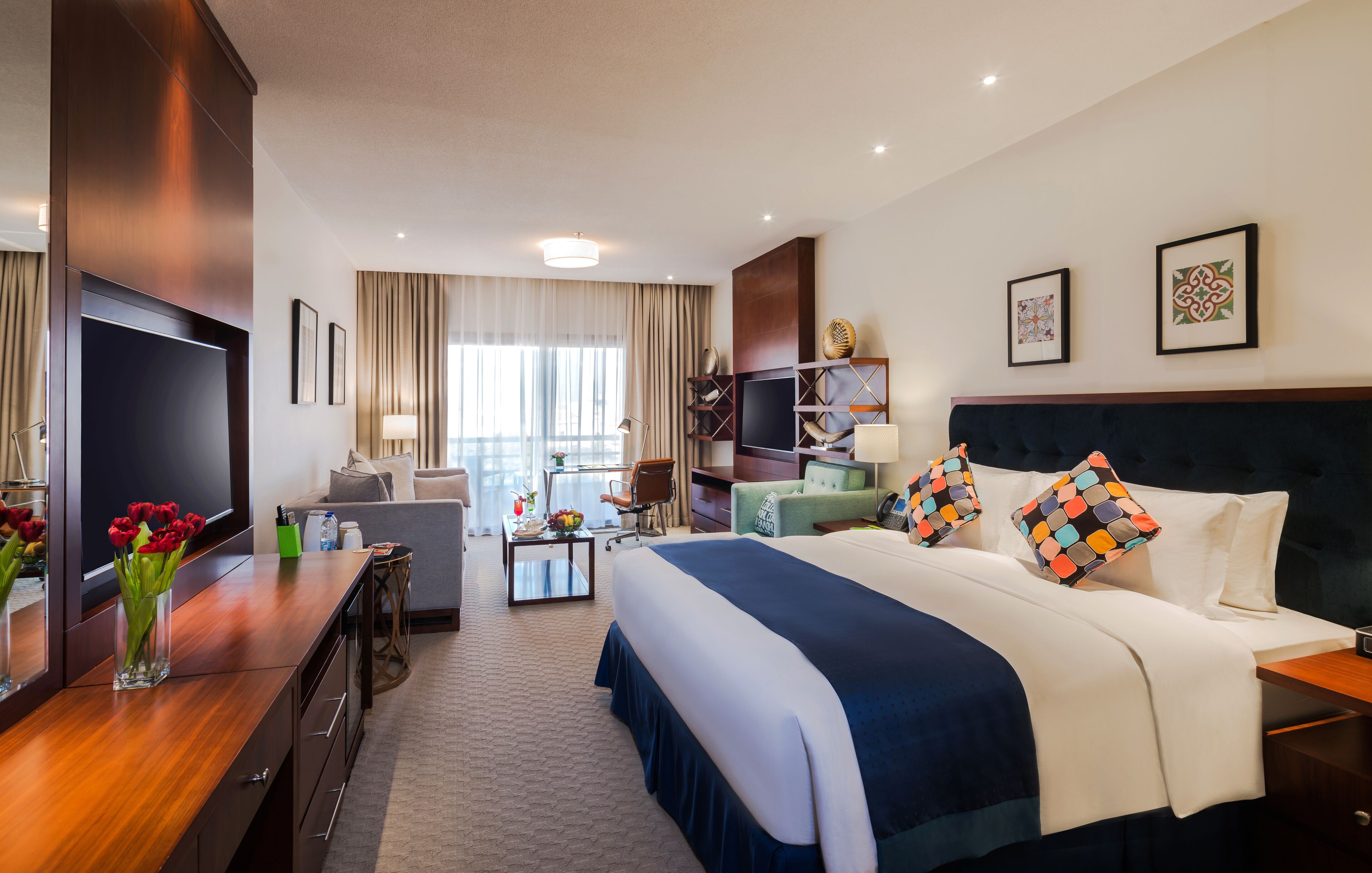 1 bedroom, premium bedding, memory-foam beds, minibar