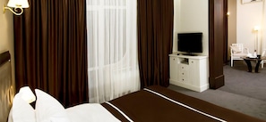 Junior-Suite | Hochwertige Bettwaren, Minibar, Zimmersafe, Schreibtisch