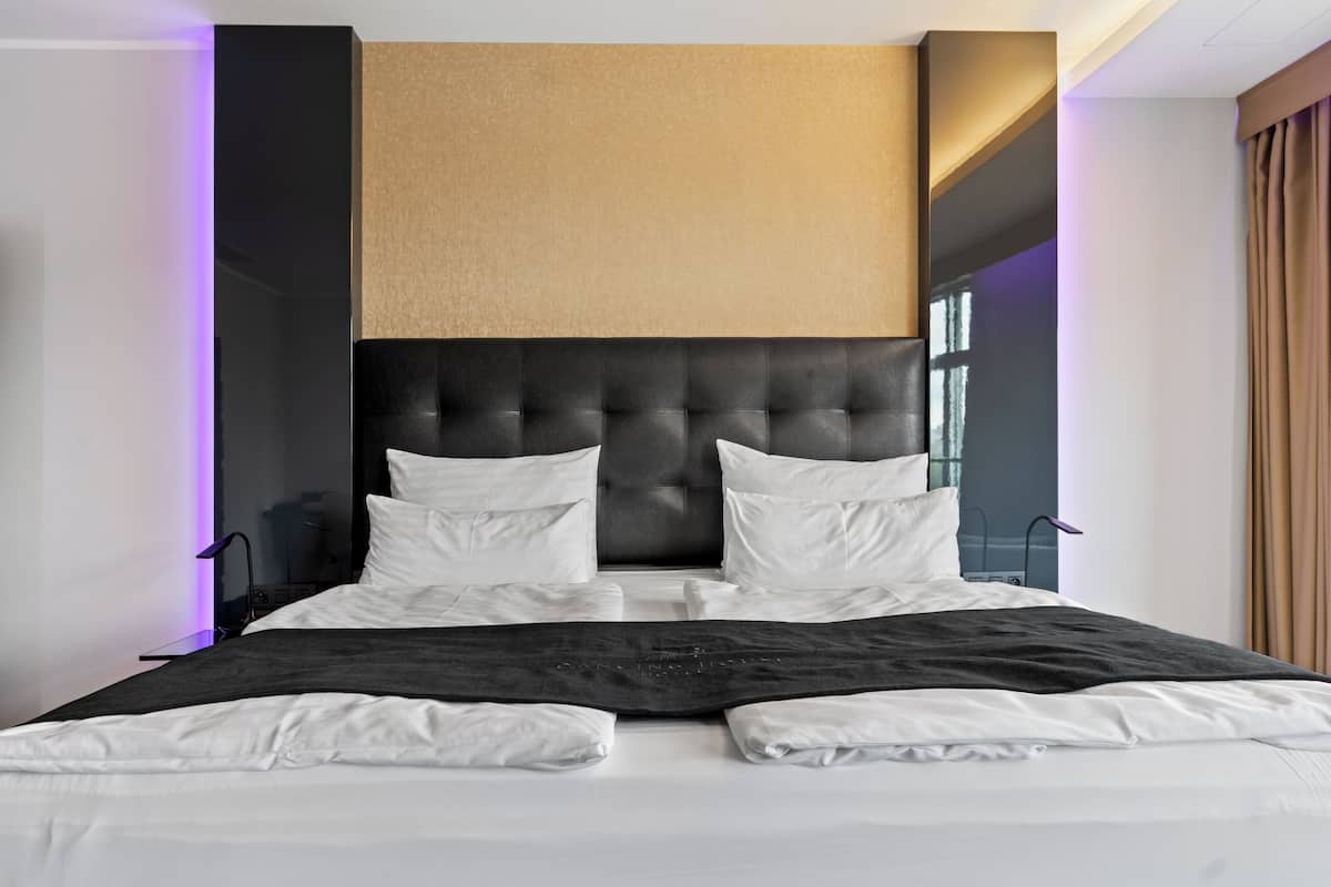 Standard Double Room, Courtyard View