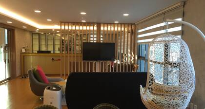 Seoul Crown 88 Guest House - Foreign Guests Only