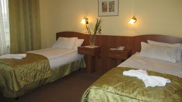 In-room safe, desk, rollaway beds, free WiFi
