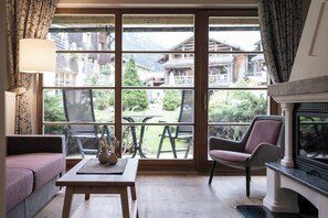 Alpehytte | Oppholdsområde | Flatskjerm-TV