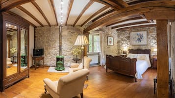 1 chambre, lits bébé (gratuits), Wi-Fi gratuit, draps fournis