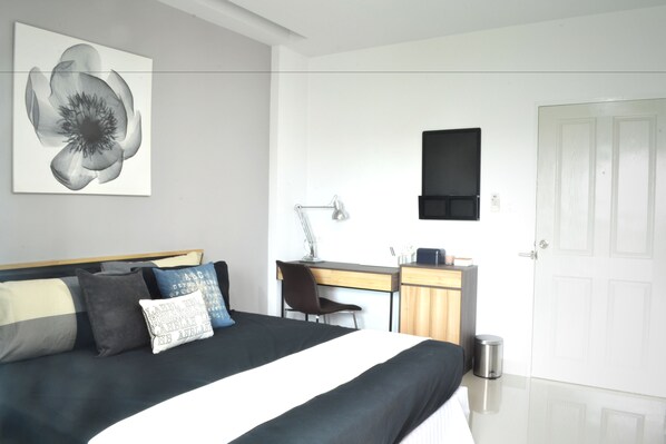 Superior Studio, 1 King Bed - Zada Residence (Nakhon Ratchasima)