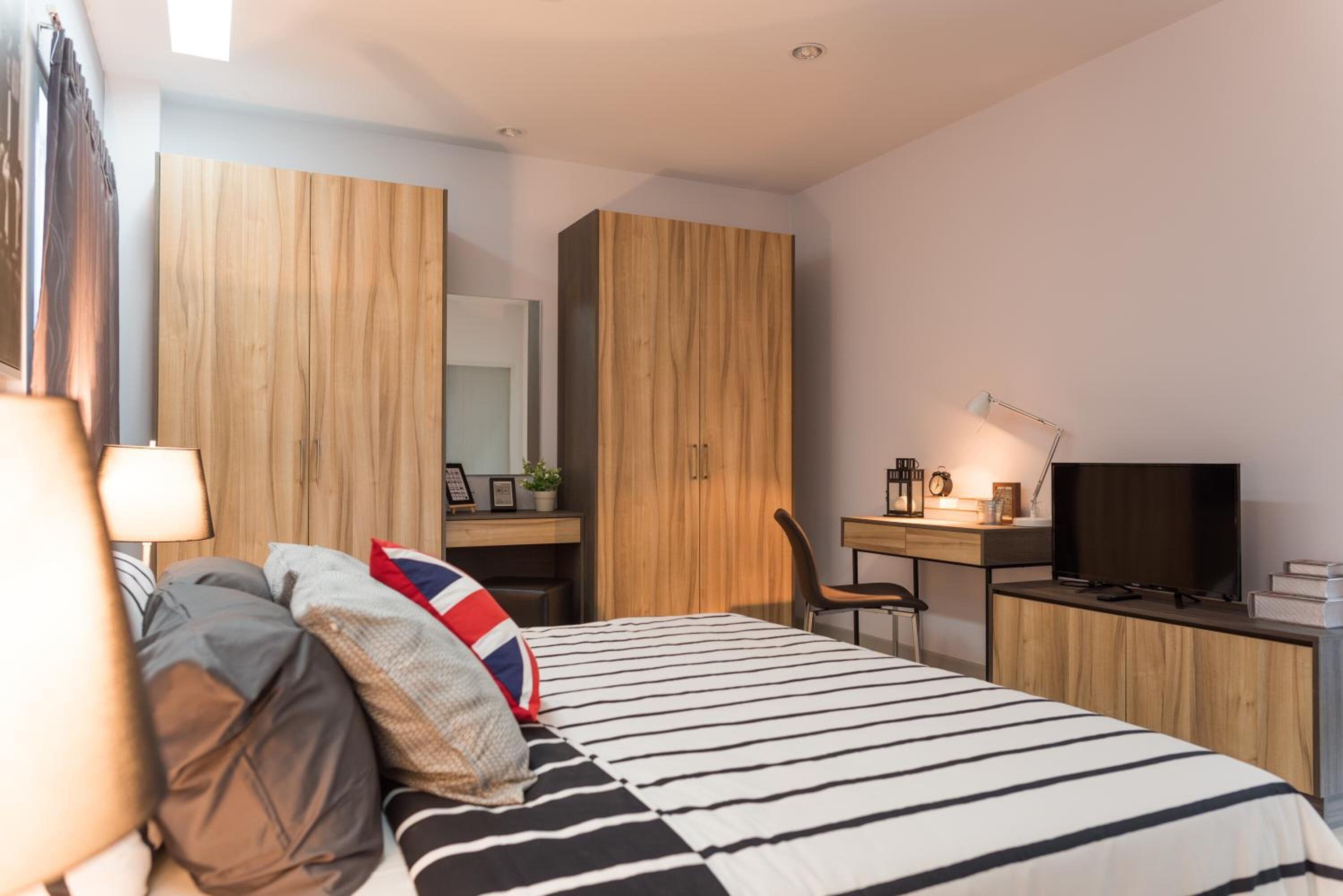 1 bedroom, in-room safe, desk, laptop workspace