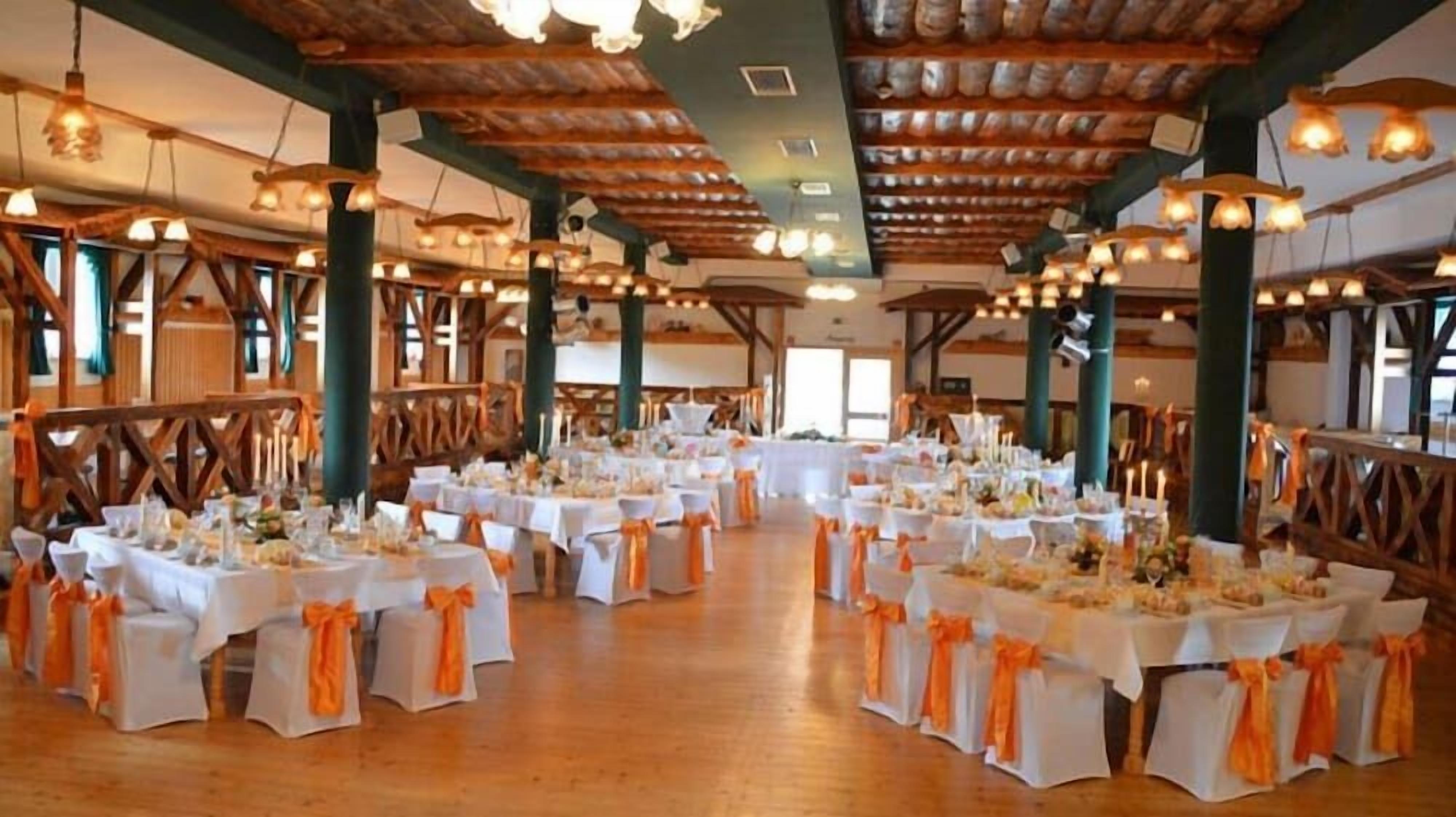 Banquet hall