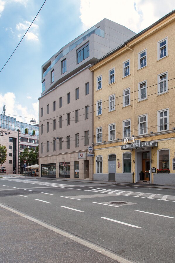 Front of property - Urban Stay Salzburg City (Salzburg)