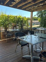 Café da manhã, almoço e jantar