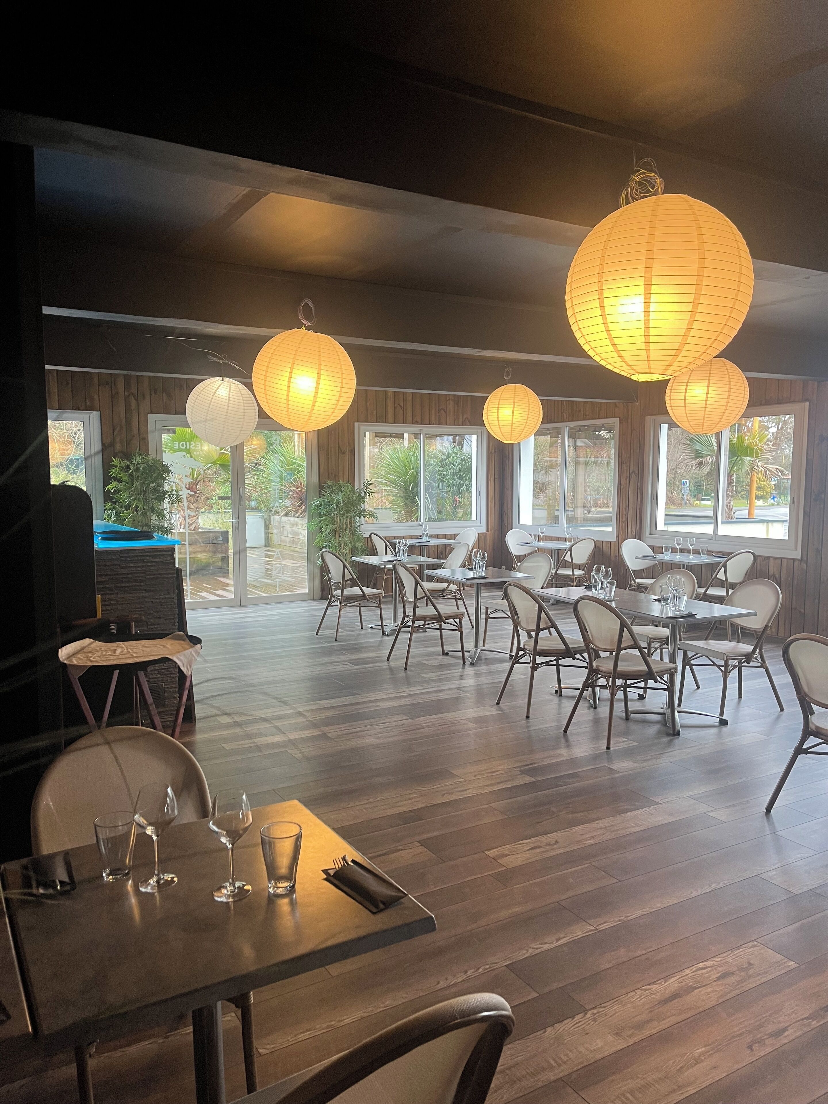 breakfast, lunch, dinner served; french cuisine