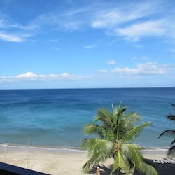 En la playa, buceo, bar en la playa y kayaks
