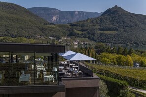 Breakfast, lunch, dinner served; local cuisine, pool views 