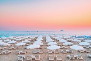 Free beach cabanas, sun loungers, beach umbrellas, beach towels